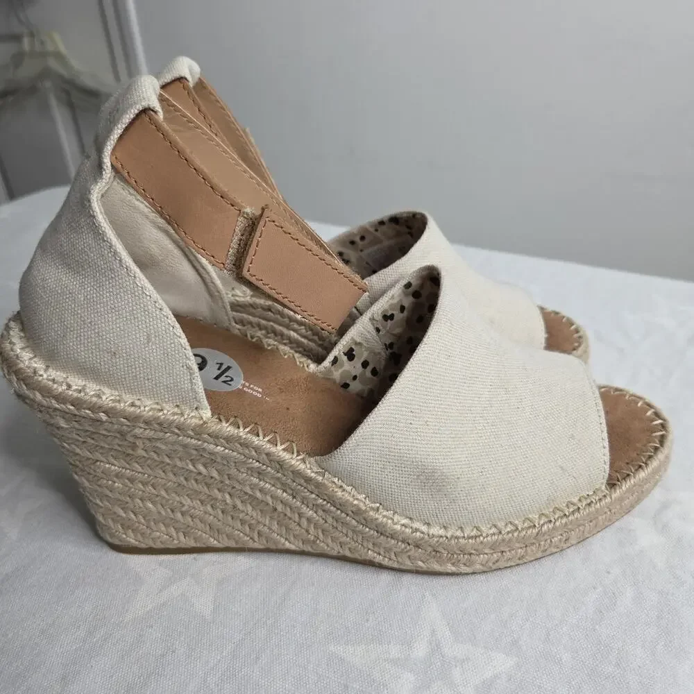 Toms excellent worn